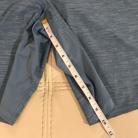 Lululemon Lined Men’s Shorts - Picture 2 of 6